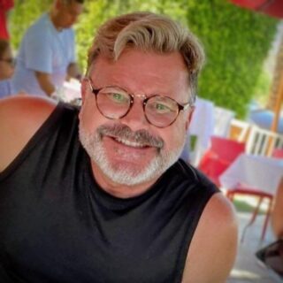 With the heaviest of hearts, we share the passing of our dear friend Thompson Lange. Thompson’s spirit was an incredibly bright and joyful light. His soulful, gorgeous baritone lifted countless hearts—not only with our A Cabbello family as a beloved BelloGent, but also through Palm Springs Gay Men’s Chorus and Modern Men – Coachella Valley Men’s Chorus. His passion for music and his kindness touched everyone who knew him.

At this time, unfortunately, we don’t have any details to share about his passing, and we know that makes this devastating loss even harder to process. Please know, we will share more as we learn.

For now, we hold one another tight, remembering Thompson with love, gratitude, and song. 💔🎶